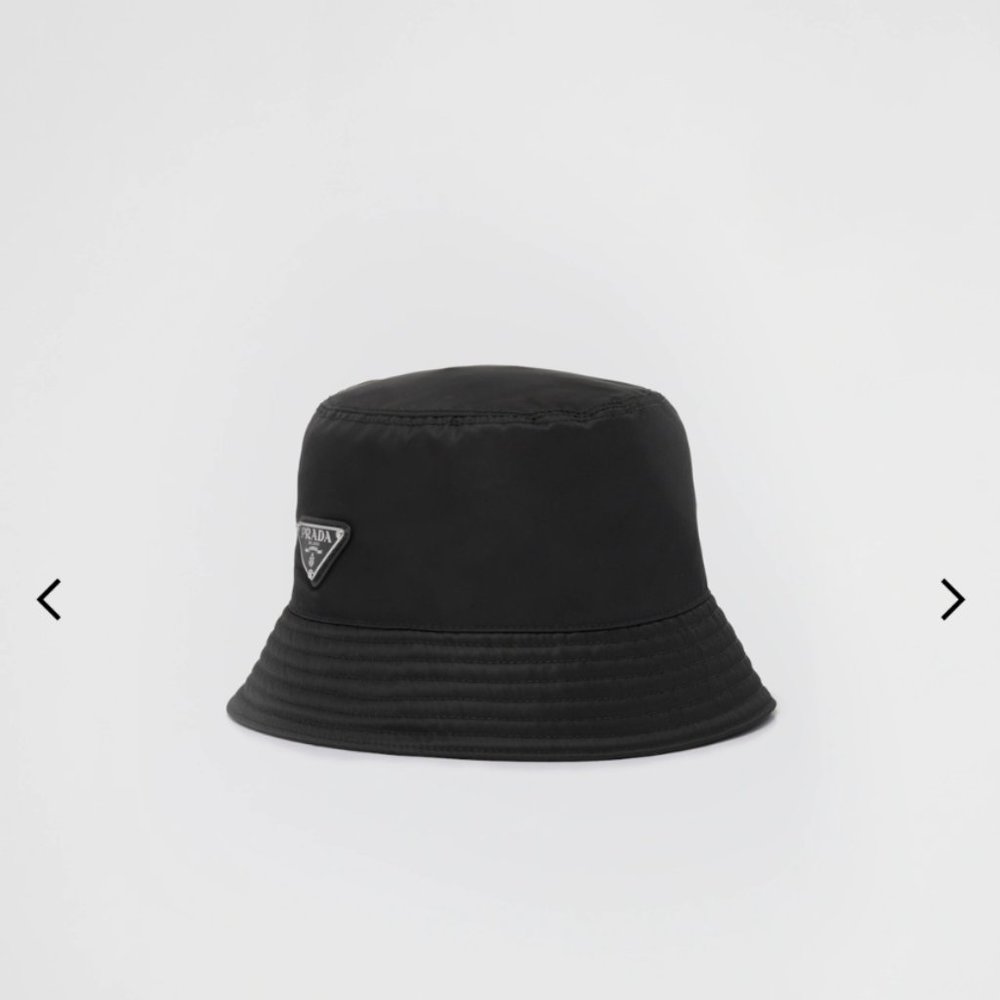 PRADA Bucket Hat size M